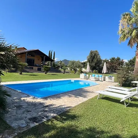 Villa Rome Countryside Luxury Casale Centocorvi Con Parco E Piscina